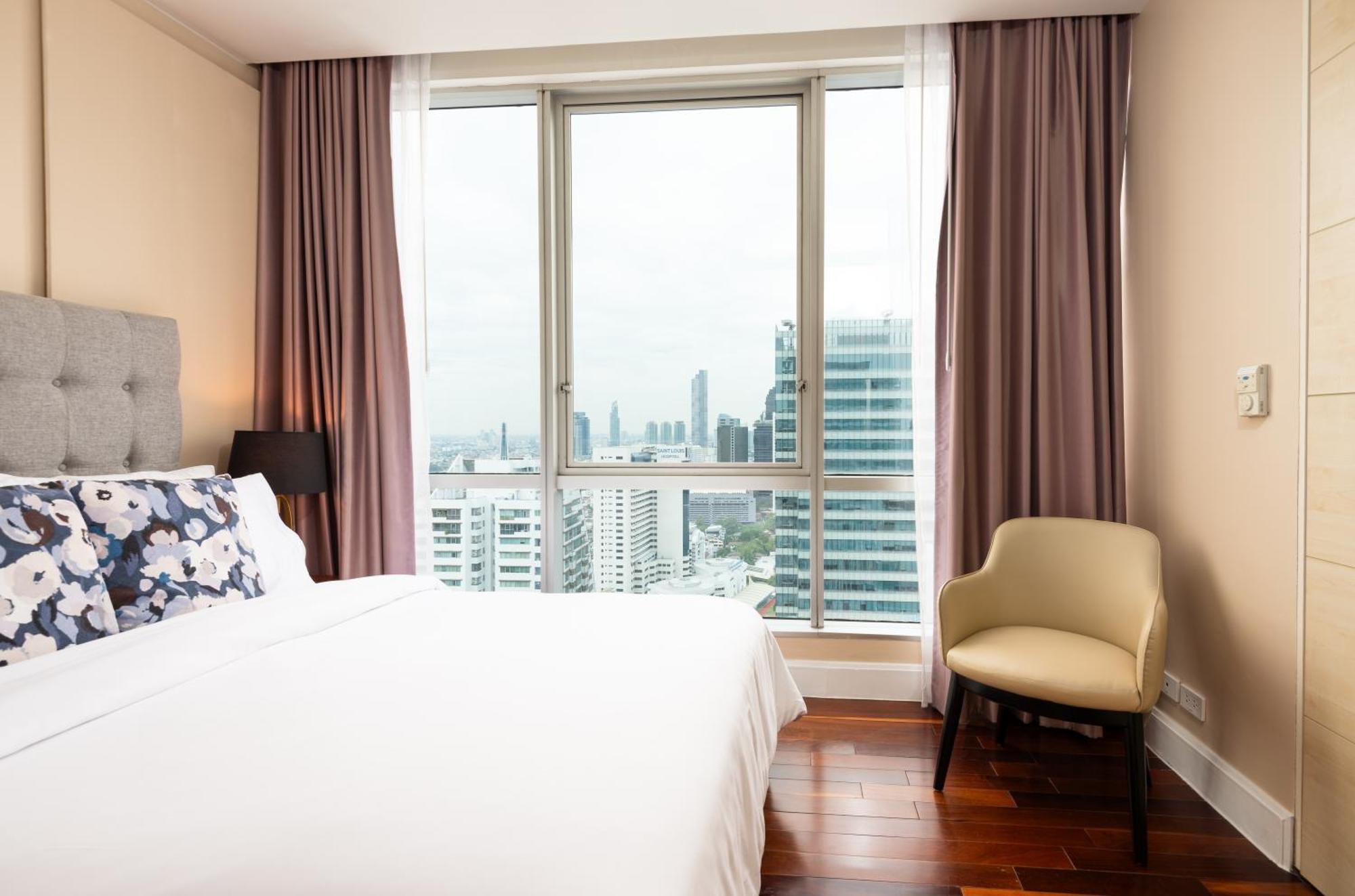 Sky Villas Apartments Bangkok Exteriör bild